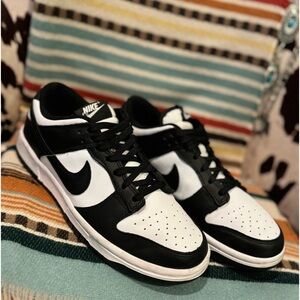 Nike Women’s Panda Dunks